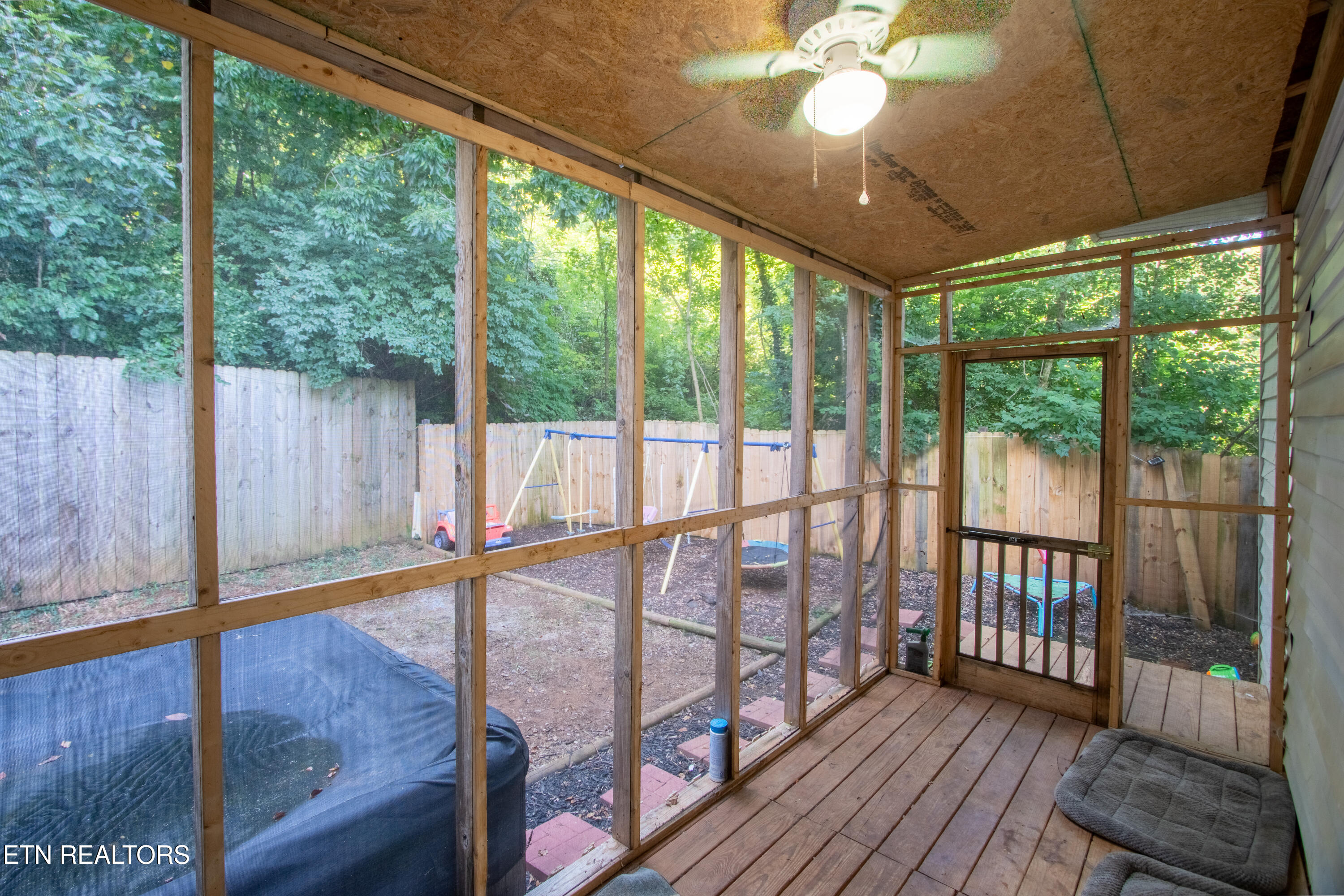 4220 Reed Road Louisville, TN 37777 - Photo 15 of 20 DSC06747-HDR