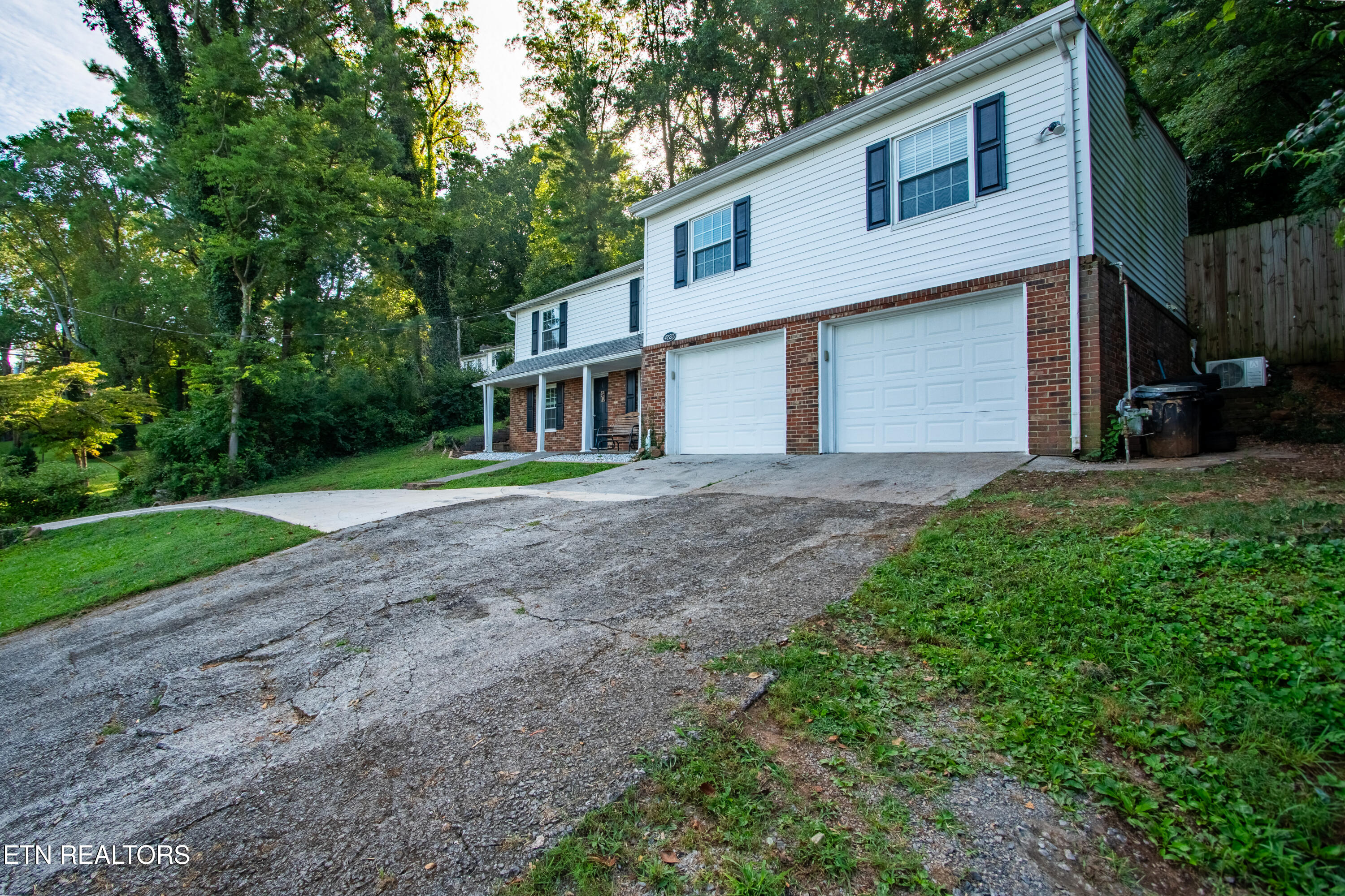 4220 Reed Road Louisville, TN 37777 - Photo 3 of 20 DSC06629-HDR