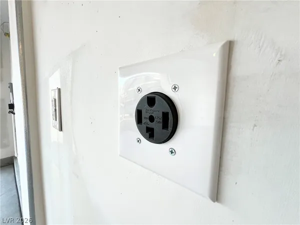 $2,300 | 2625 Dahlia Fls Avenue, North Las Vegas, NV 89081