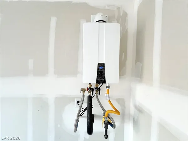 $2,300 | 2625 Dahlia Fls Avenue, North Las Vegas, NV 89081