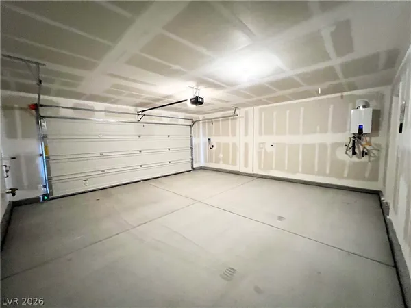 $2,300 | 2625 Dahlia Fls Avenue, North Las Vegas, NV 89081