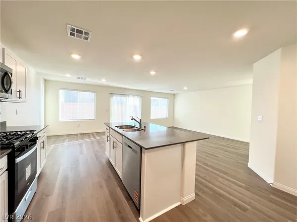 $2,300 | 2625 Dahlia Fls Avenue, North Las Vegas, NV 89081