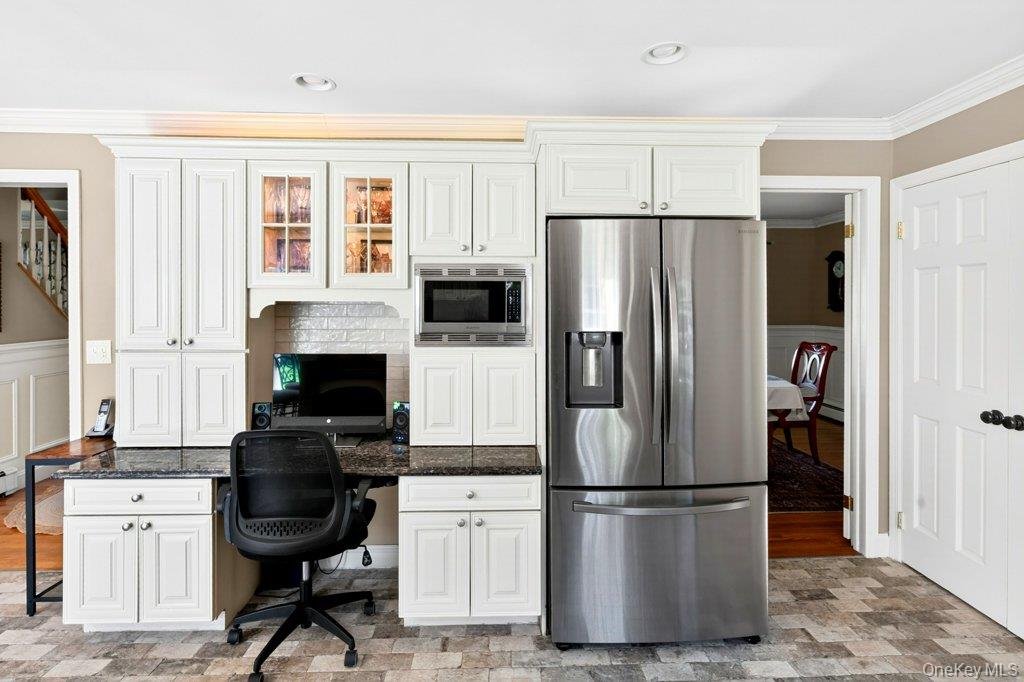 3 Orchard Road East Patchogue, NY 11772 - Photo 13 of 41 Work Area