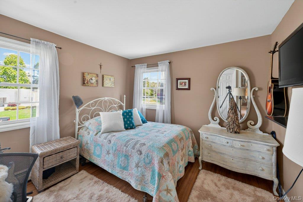 3 Orchard Road East Patchogue, NY 11772 - Photo 23 of 41