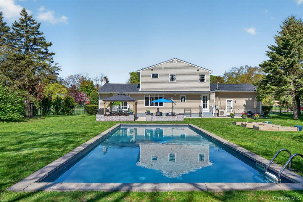 3 Orchard Road East Patchogue, NY 11772 - Photo 26 of 41