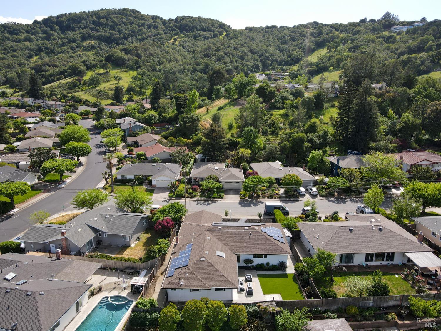 16 Wallace Way San Rafael, CA 94903 - Photo 43 of 44 an aerial view of a city