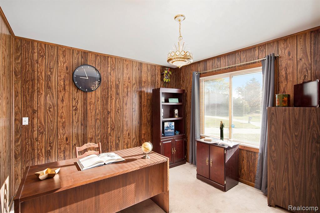 2452 Lassiter Drive Rochester Hills, MI 48309 - Photo 4 of 39