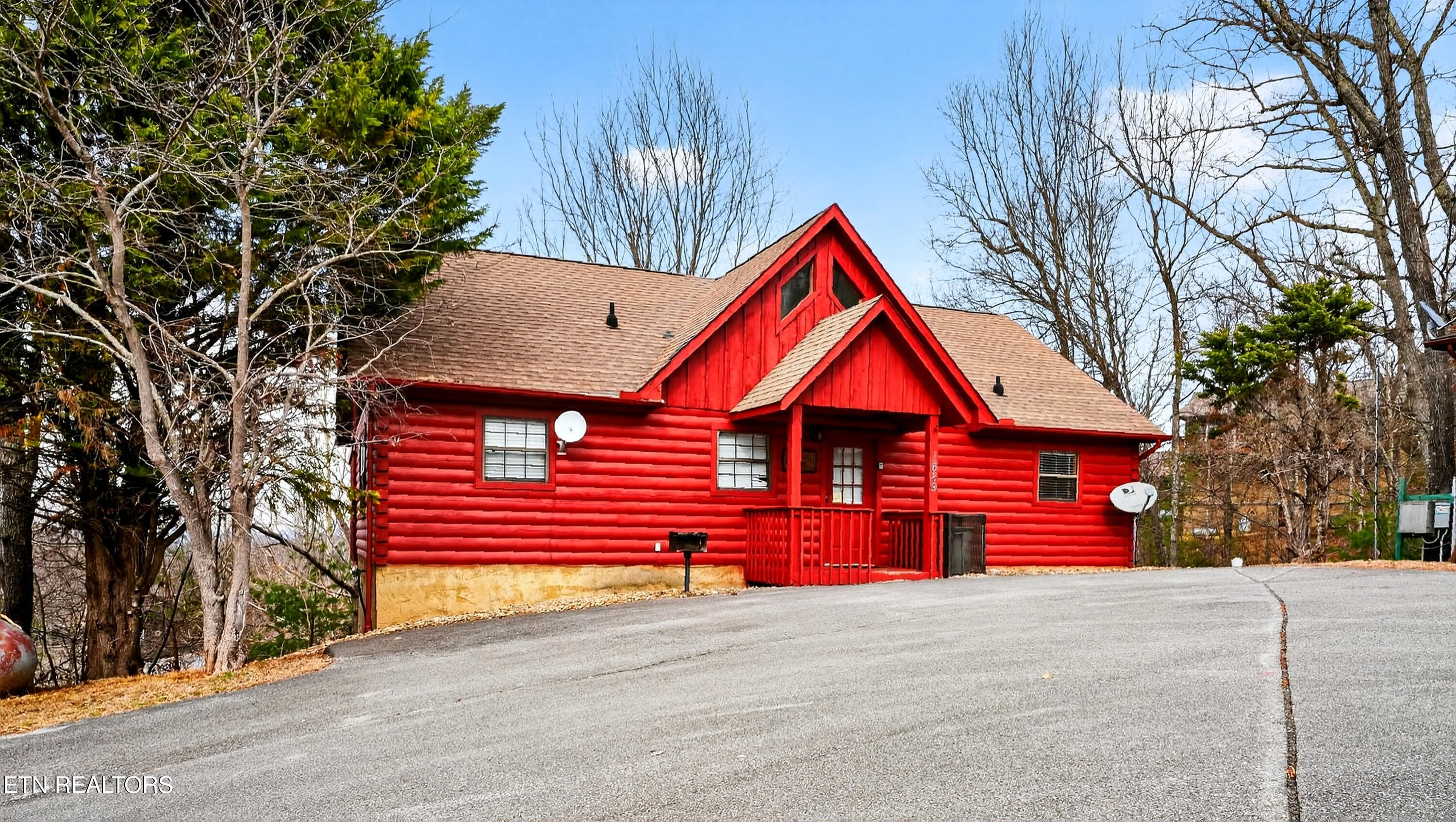 New Direction Real estate -1629 Pinewood