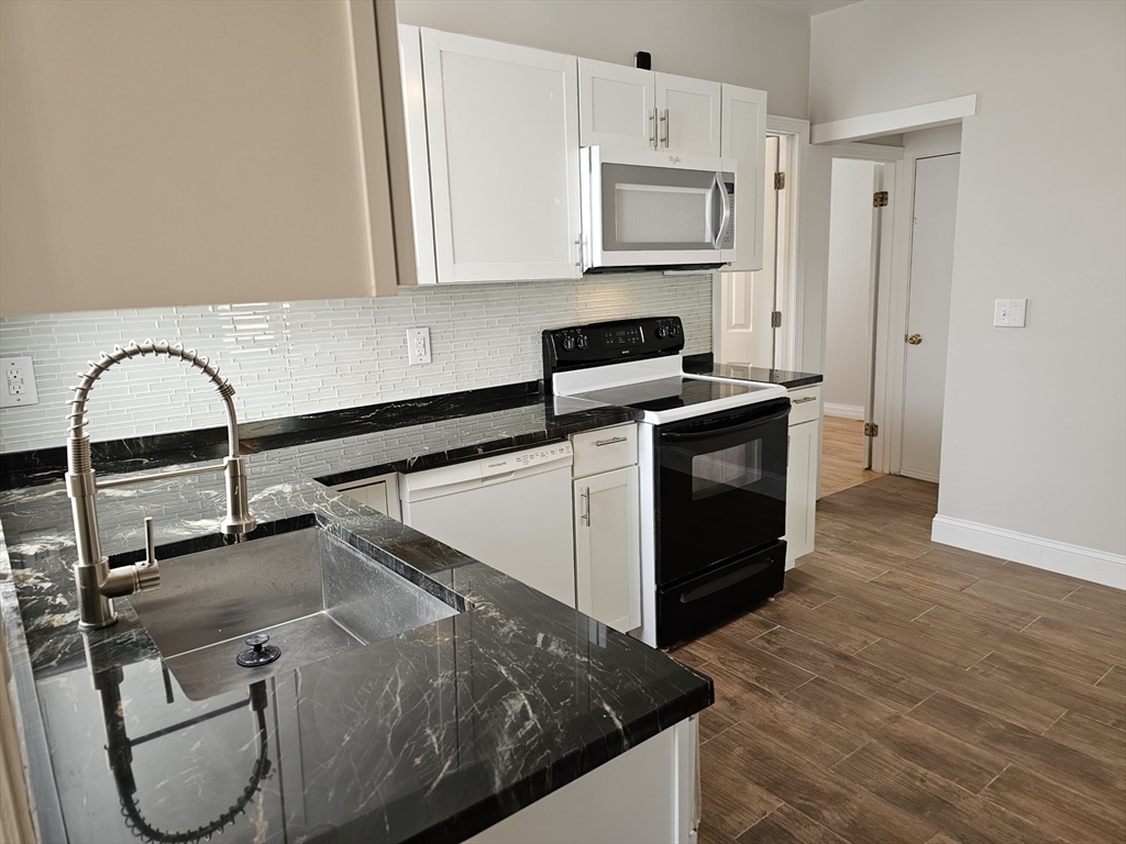 47 Lincoln Street, Unit 1 Stoneham, MA 02180 - Photo 4 of 16