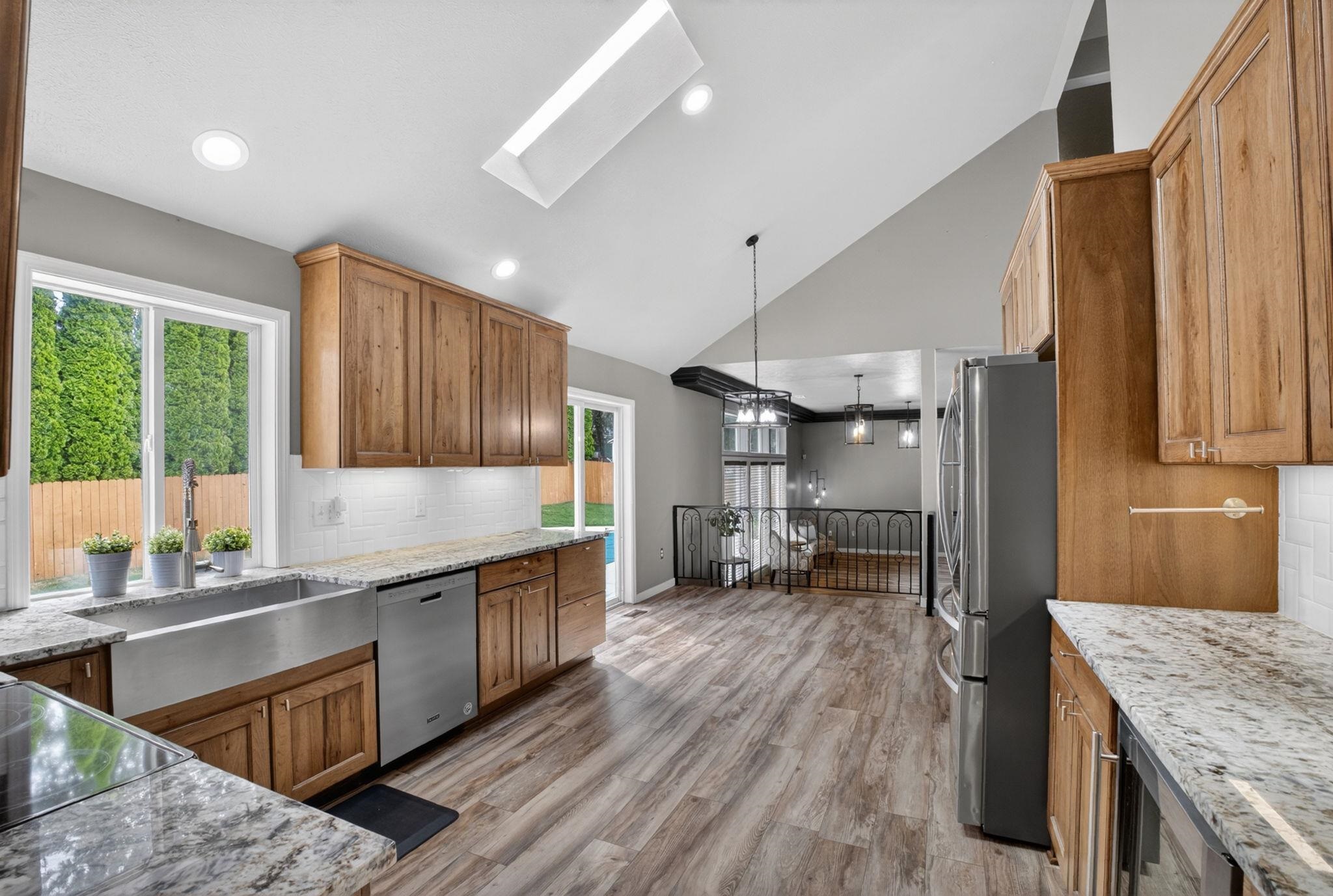 12224 North Nevada Court Spokane, WA 99218 - Photo 9 of 46