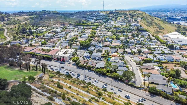 $1,600,000 | 3859 Hollyview Terrace, Culver City, CA 90232