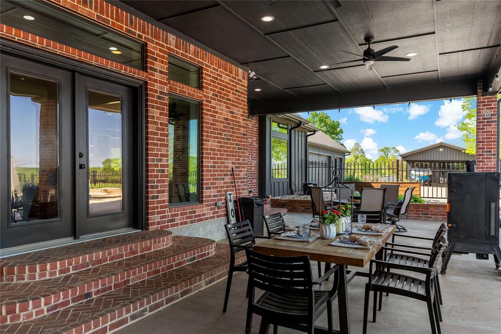 5000 Stillhouse Road Paris, TX 75460 - Photo 30 of 40 a outdoor space with furniture