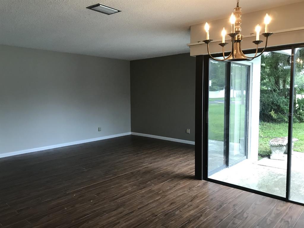 4711 Grove Point Drive Tampa, FL 33624 - Photo 10 of 23 Gallery Image 10