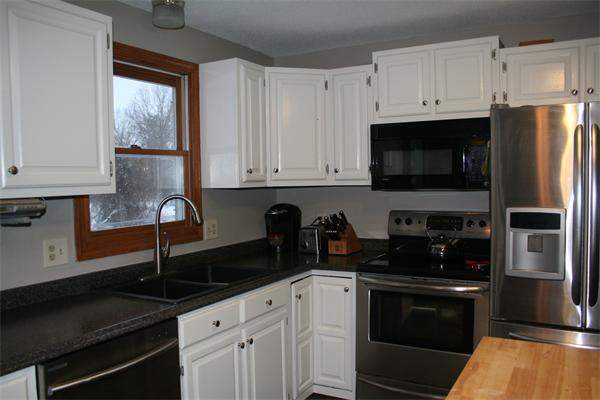 108 Ludlow Road Chicopee, MA 01022 - Photo 6 of 29 Gallery Image 6
