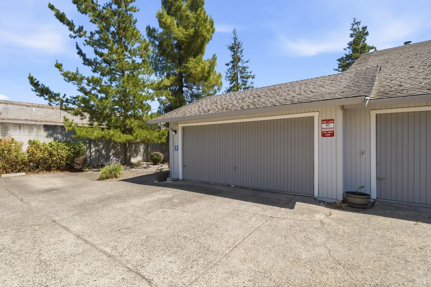 7078 Avenida Cala Rohnert Park, CA 94928 - Photo 42 of 46
