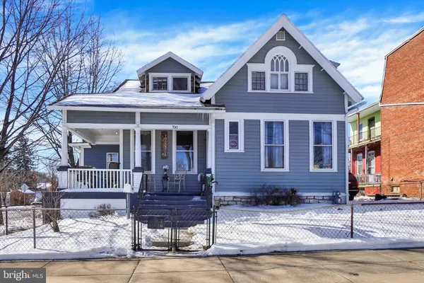 $239,999 | 700 North Pershing Avenue, York, PA 17404