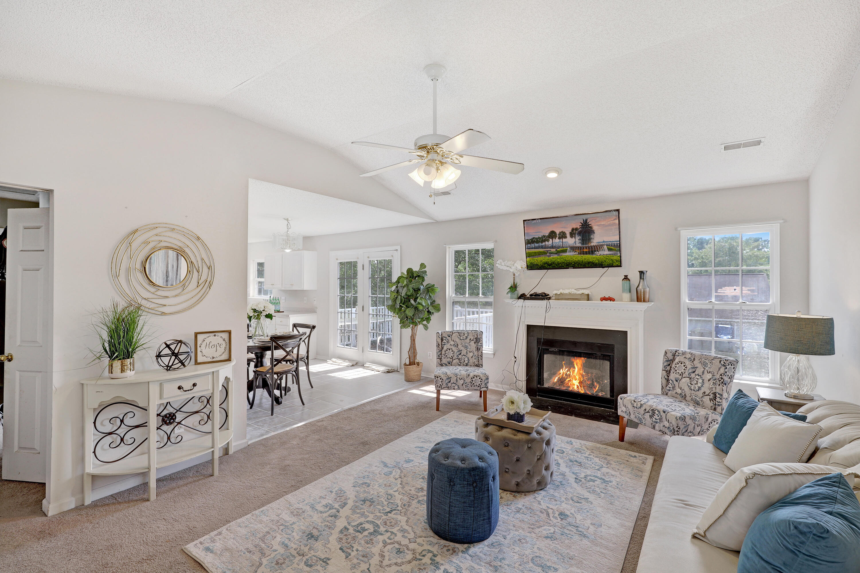 1307 Lantern Road Summerville, SC 29486 - Photo 5 of 22 IMG_3247_48_49_50_51_52