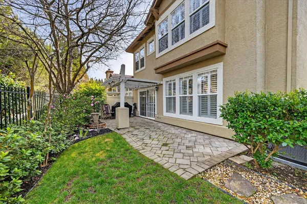 $689,000 | 9837 Villa Francisco Lane, Granite Bay, CA 95746