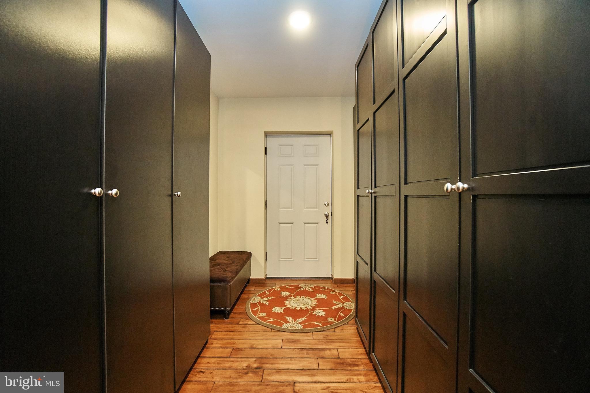 7300 Oriole Avenue Springfield, VA 22150 - Photo 17 of 31 mud room area to garage