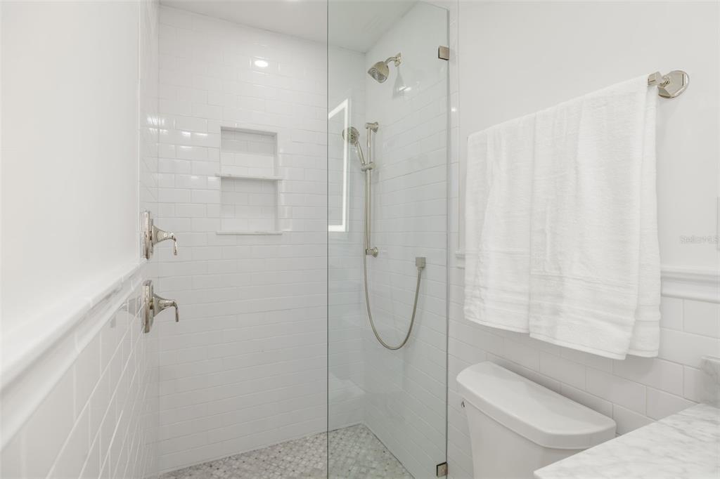 1705 Field Road Sarasota, FL 34231 - Photo 37 of 81 Gallery Image 37