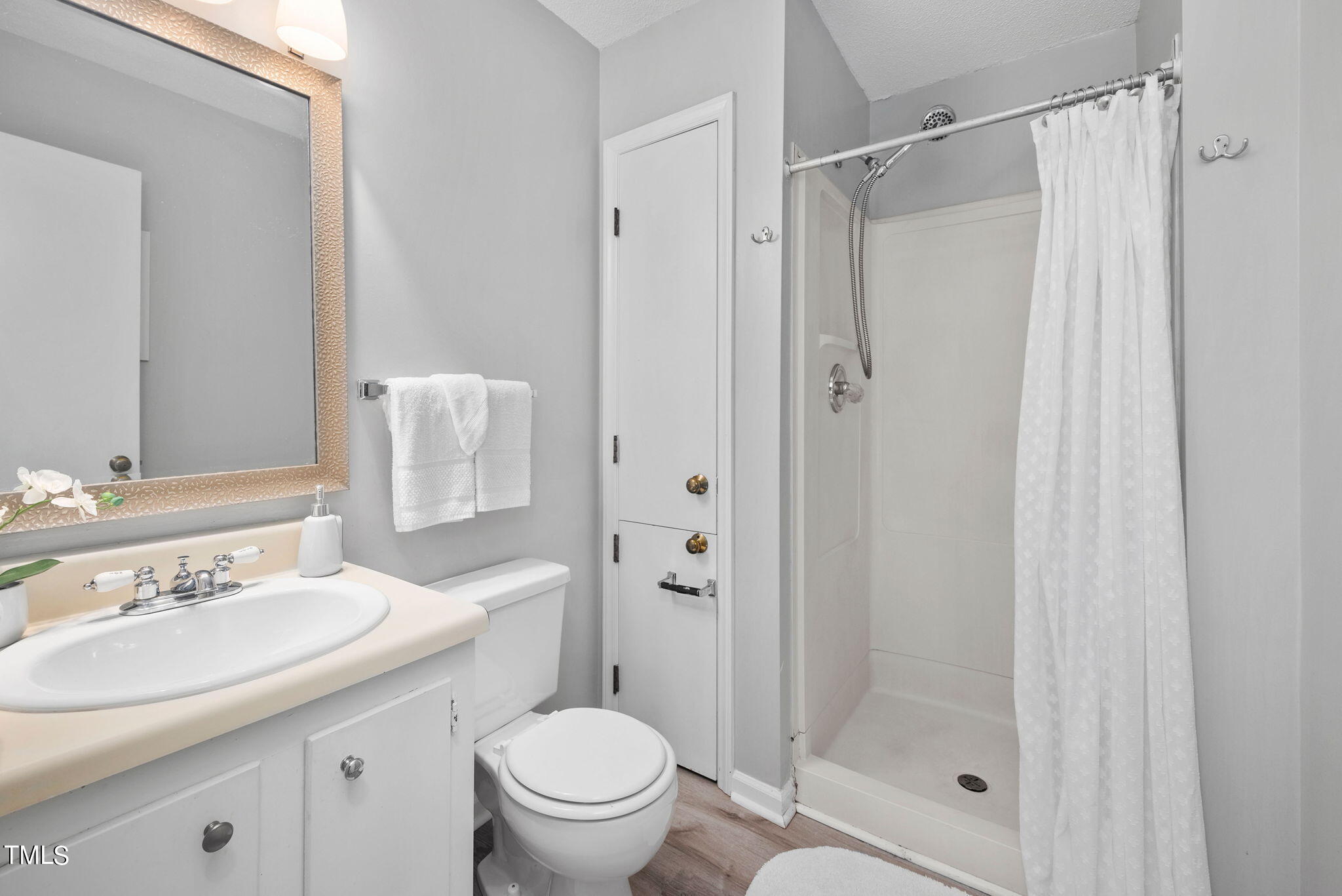 1619 Roanoke Street Raleigh, NC 27606 - Photo 23 of 30 16-web-or-mls-1619-roanoke-st