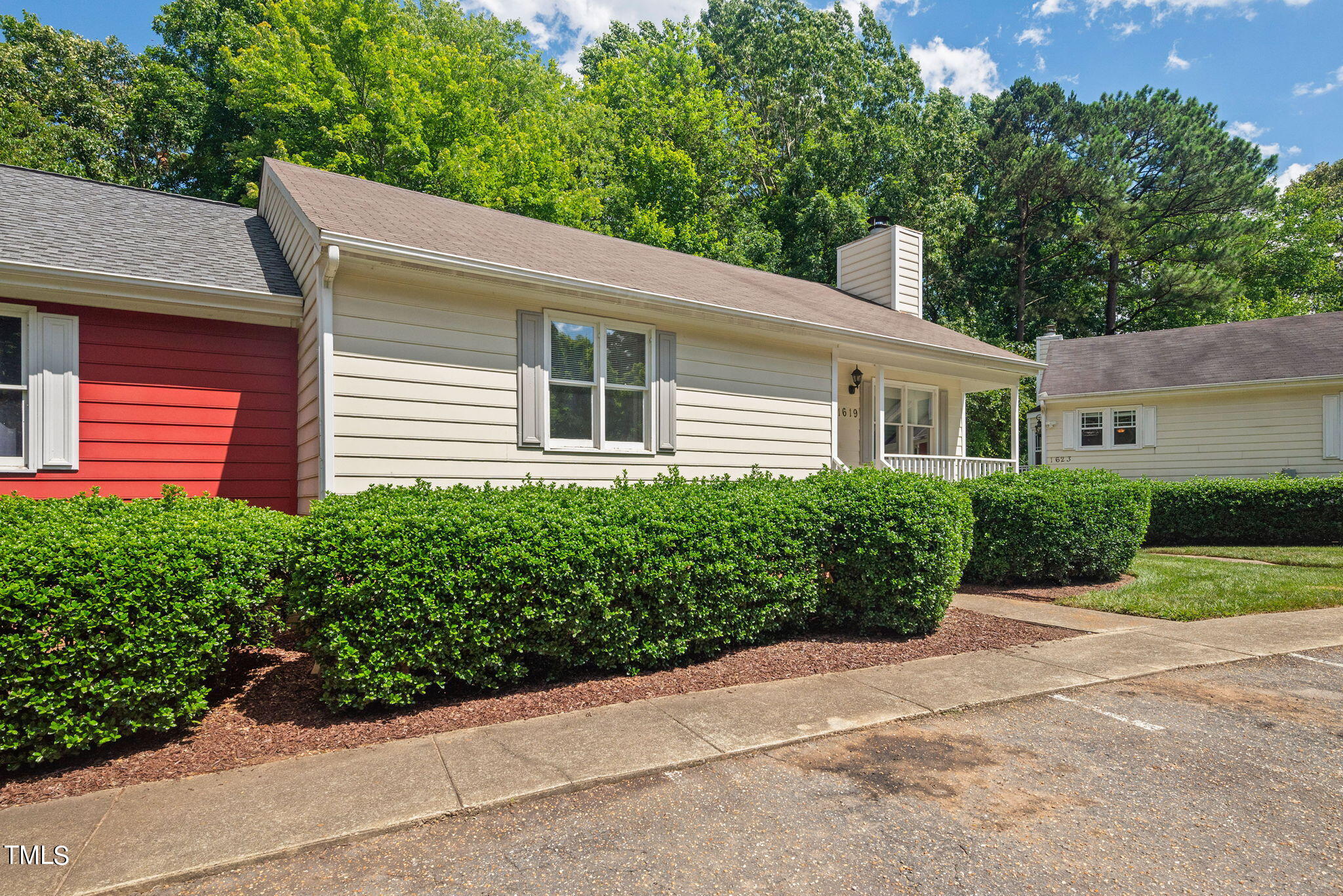 1619 Roanoke Street Raleigh, NC 27606 - Photo 4 of 30 21-web-or-mls-1619-roanoke-st