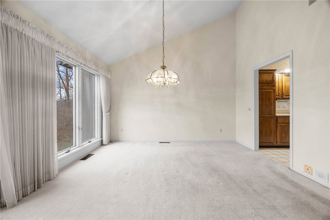 23 Sky Ridge Drive Penfield, NY 14625 - Photo 12 of 47