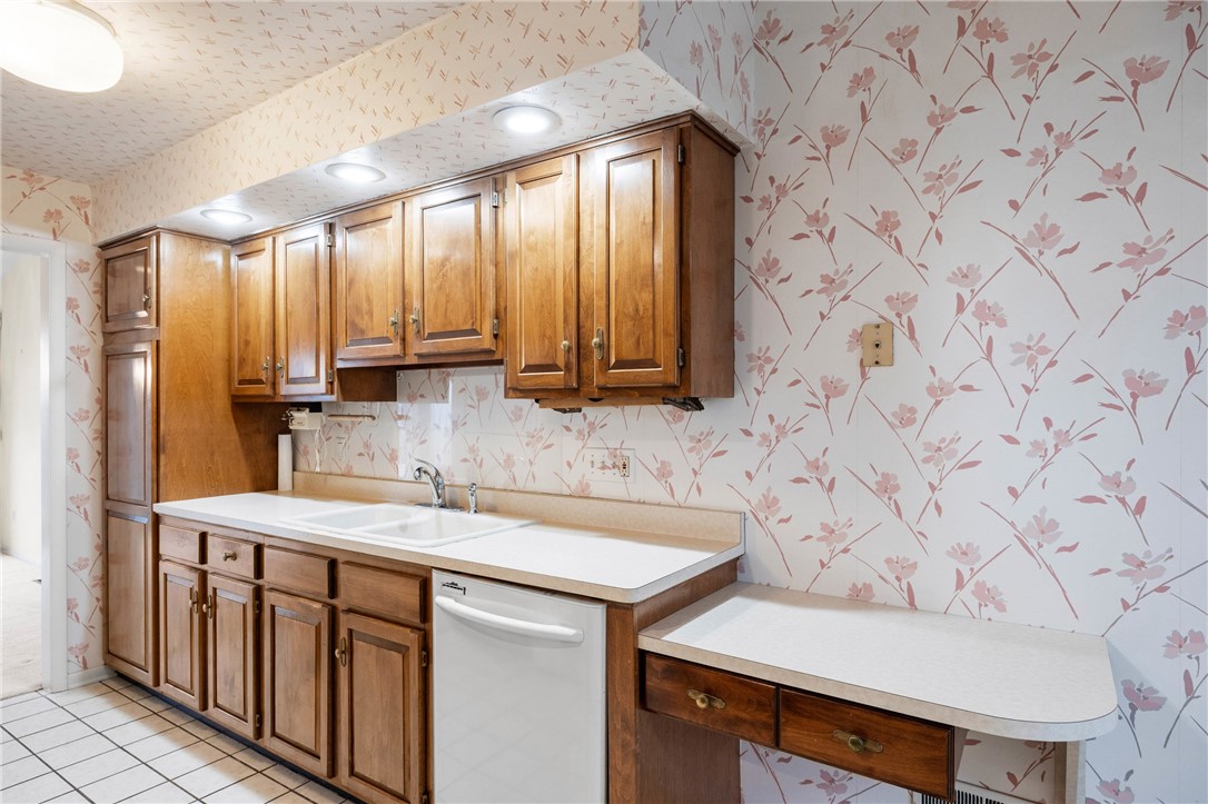 23 Sky Ridge Drive Penfield, NY 14625 - Photo 16 of 47