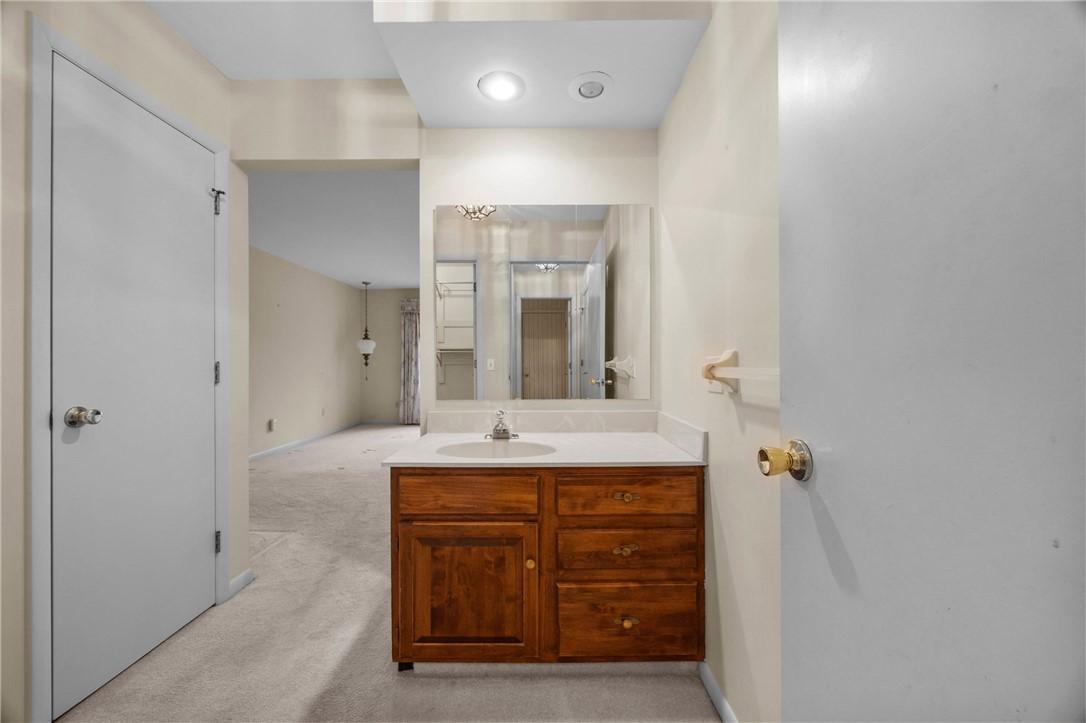 23 Sky Ridge Drive Penfield, NY 14625 - Photo 18 of 47