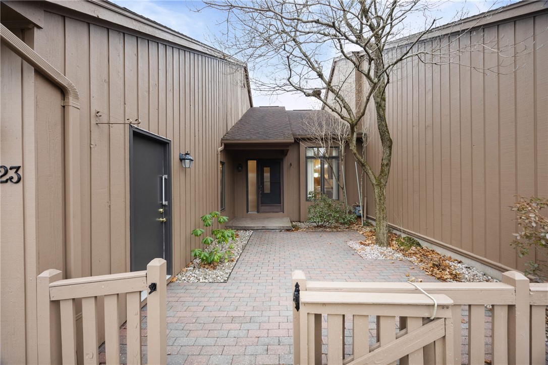 23 Sky Ridge Drive Penfield, NY 14625 - Photo 3 of 47