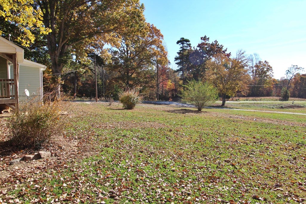 6089 Red House Road Appomattox, VA 24522 - Photo 6 of 25 Gallery Image 6