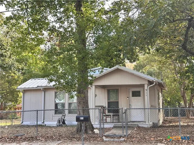 $1,550 | 511 McKie Street, San Marcos, TX 78666