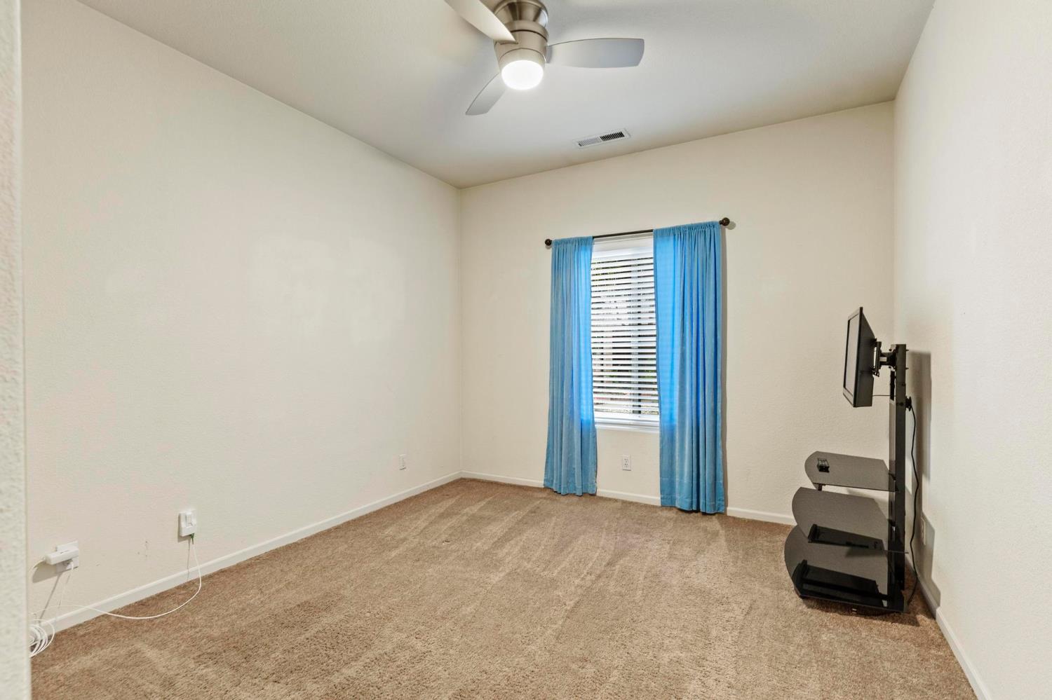 1090 Portola Valley Road Yuba City, CA 95993 - Photo 30 of 42 a view of bedroom