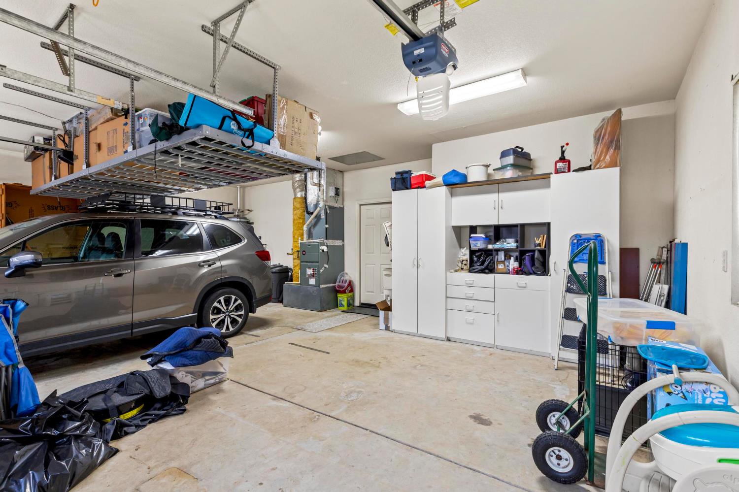 1090 Portola Valley Road Yuba City, CA 95993 - Photo 33 of 42 a view of parking garage