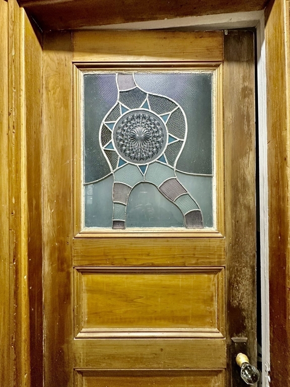 81 Francis Street, Unit 2 Brookline, MA 02446 - Photo 8 of 9