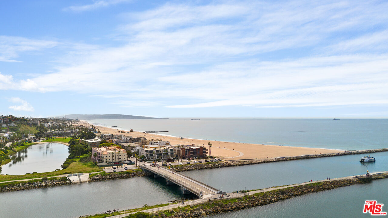 6209 Pacific Avenue, Unit 201 Playa del Rey, CA 90293 - Photo 46 of 48