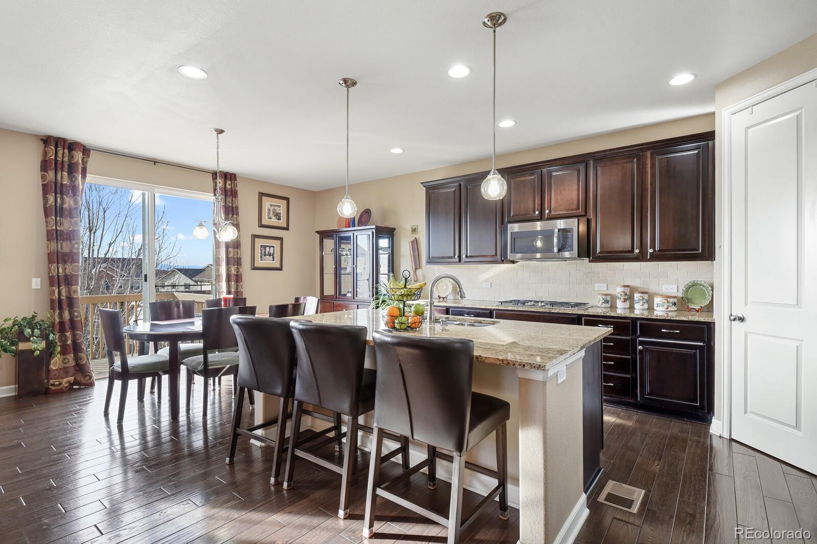 4849 South Riviera Way Aurora, CO 80015 - Photo 11 of 39