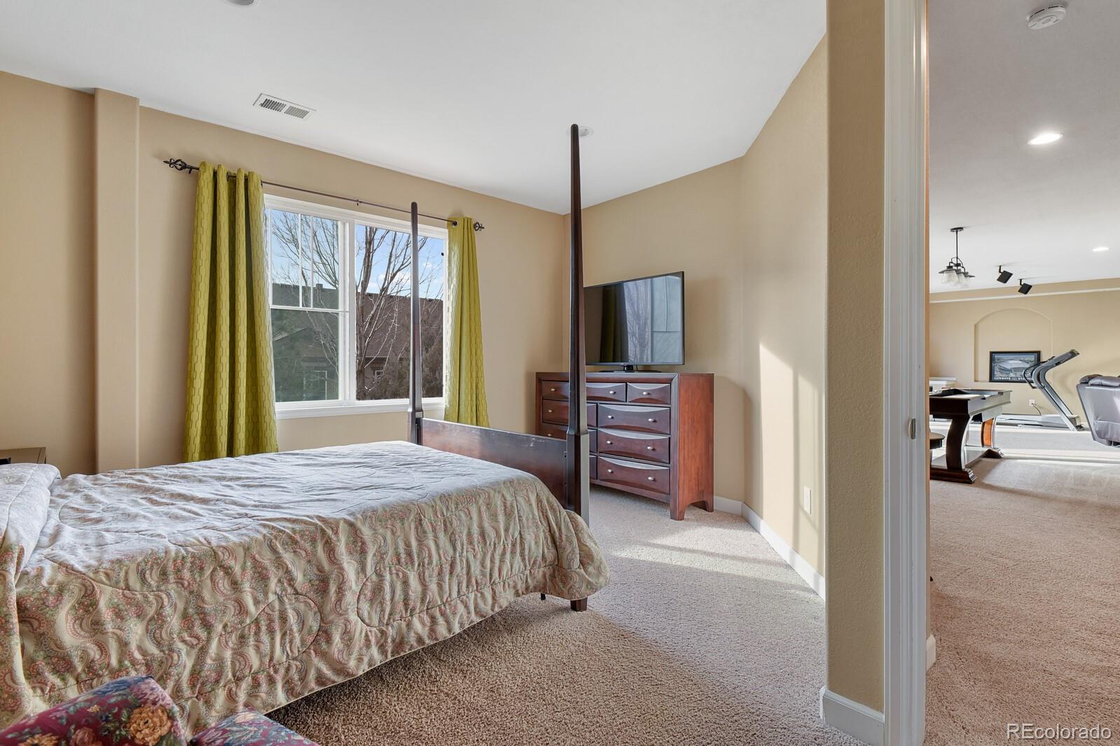 4849 South Riviera Way Aurora, CO 80015 - Photo 33 of 39