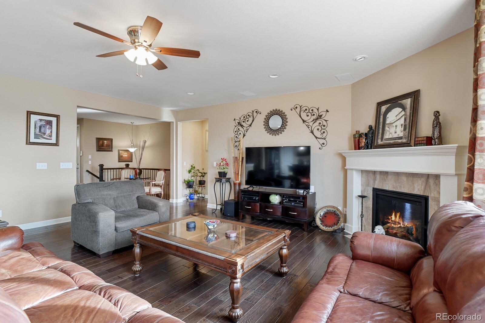 4849 South Riviera Way Aurora, CO 80015 - Photo 7 of 39