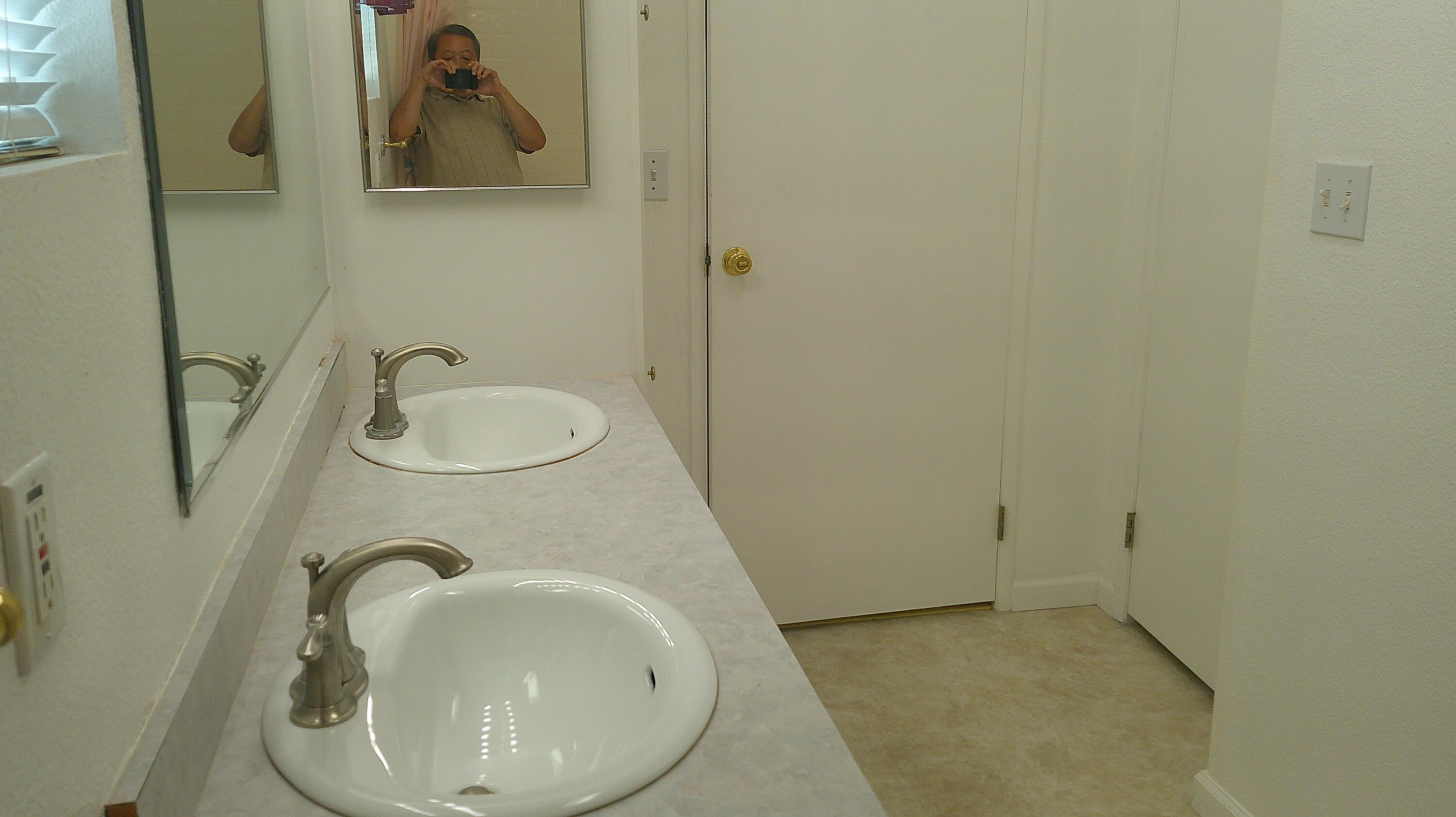 4570 Hickory Trail, Unit LOS ROBLES Redding, CA 96003 - Photo 28 of 62 DSCF0028