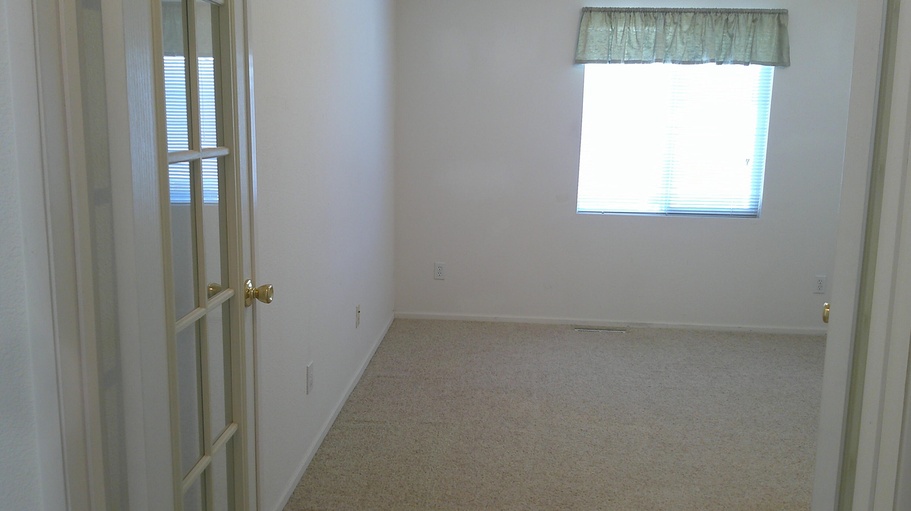 4570 Hickory Trail, Unit LOS ROBLES Redding, CA 96003 - Photo 32 of 62 DSCF0032
