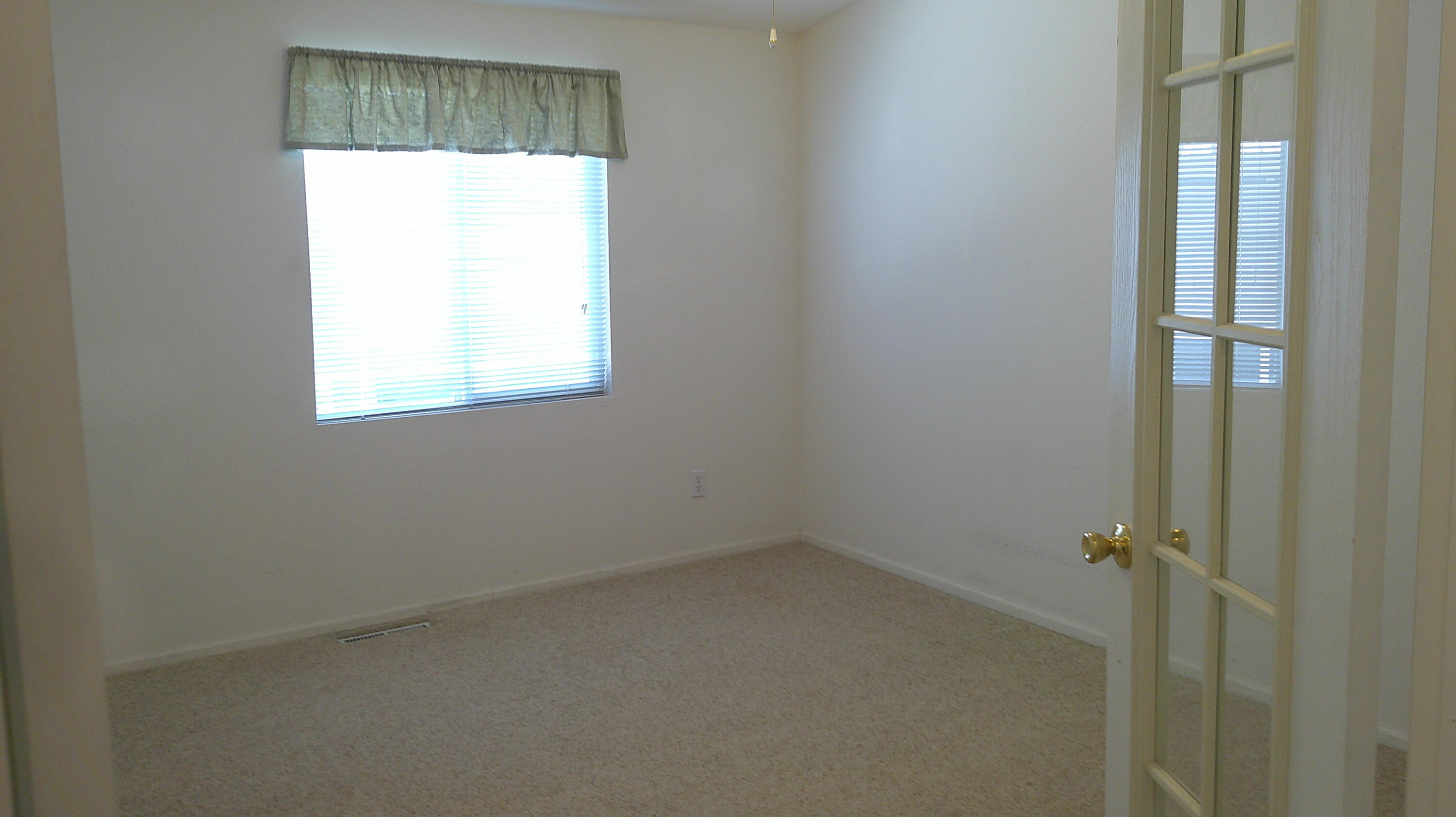 4570 Hickory Trail, Unit LOS ROBLES Redding, CA 96003 - Photo 33 of 62 DSCF0033