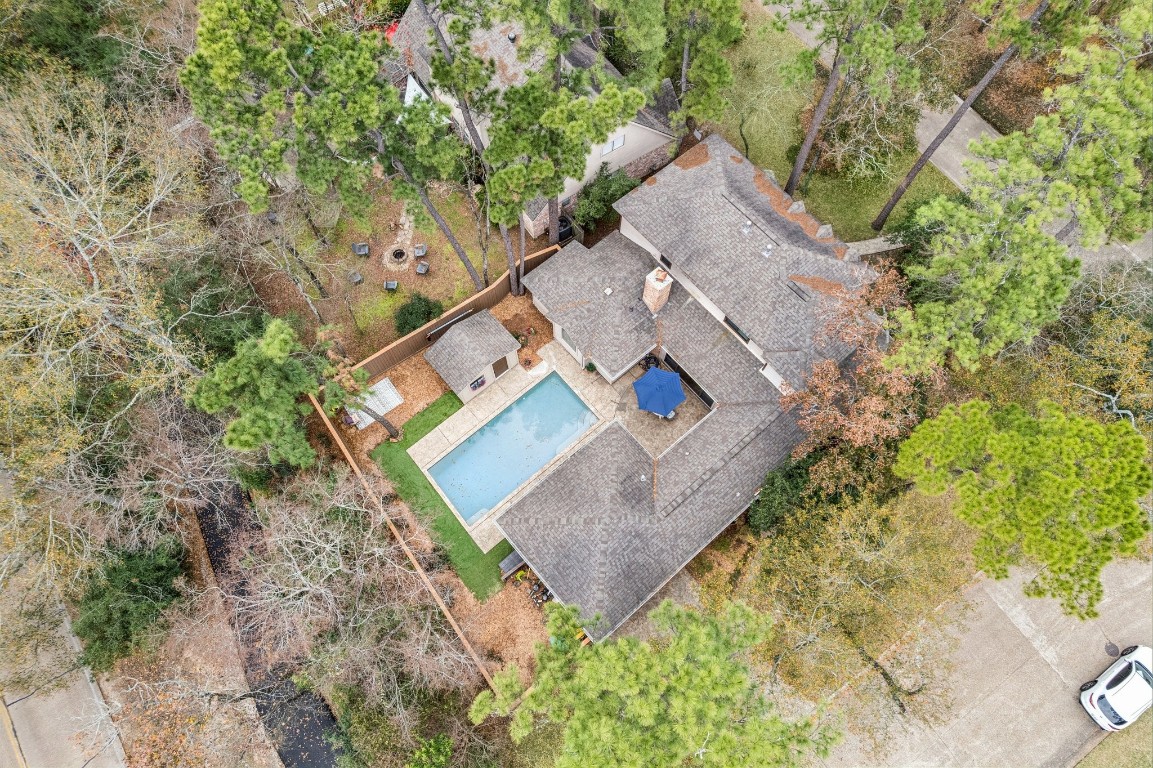 2 Chatterbird Spring, TX 77380 - Photo 2 of 40 front view of a house with a yard