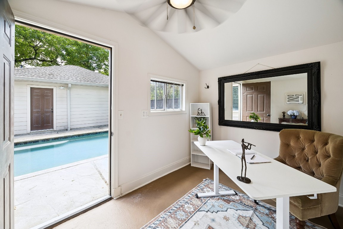 2 Chatterbird Spring, TX 77380 - Photo 30 of 40 a living room with furniture and a large window