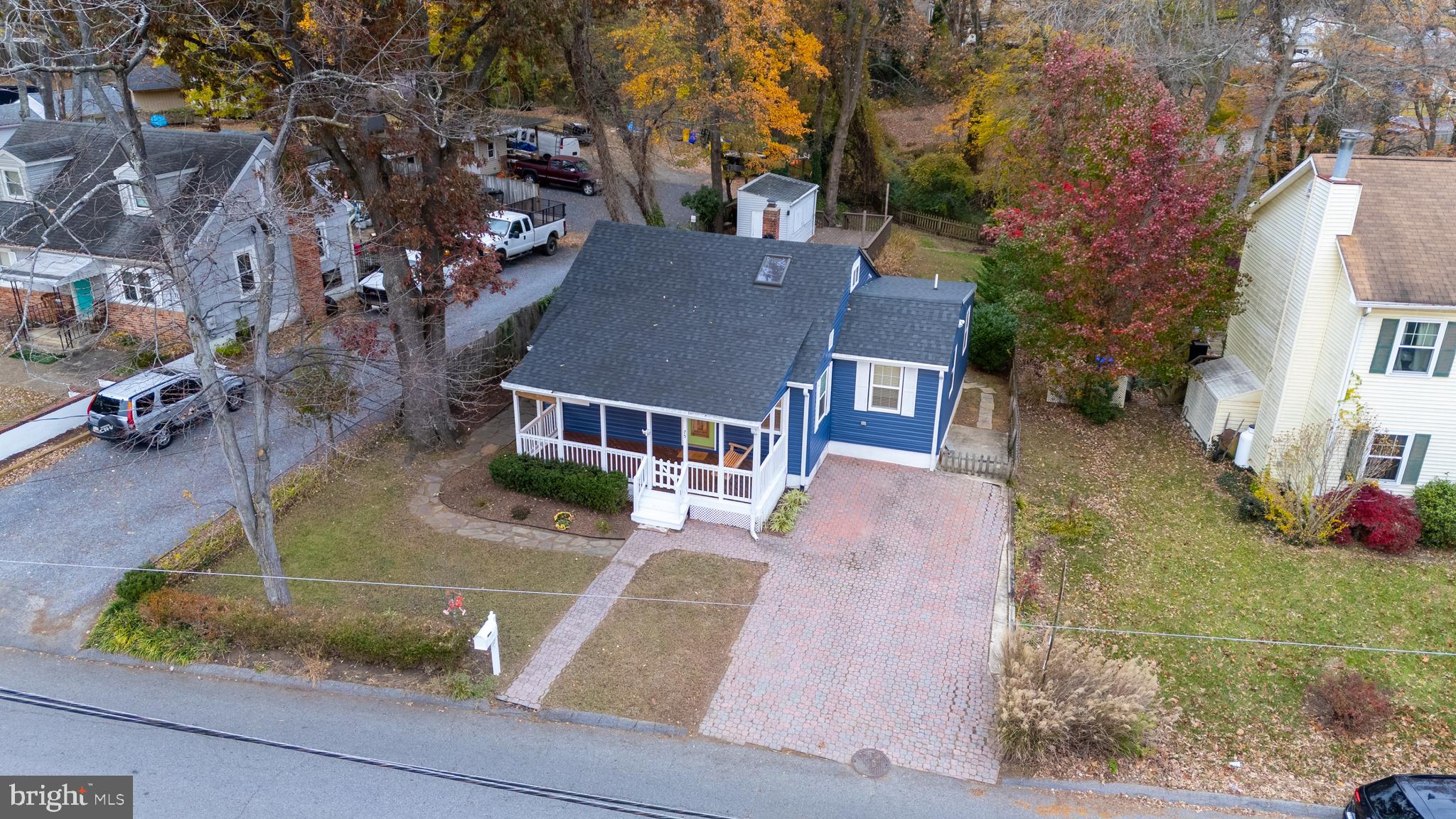 75 Silopanna Road Annapolis, MD 21403 - Photo 1 of 33 a front view of a house with garden