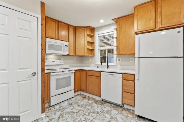 $3,000 | 75 Silopanna Road, Annapolis, MD 21403