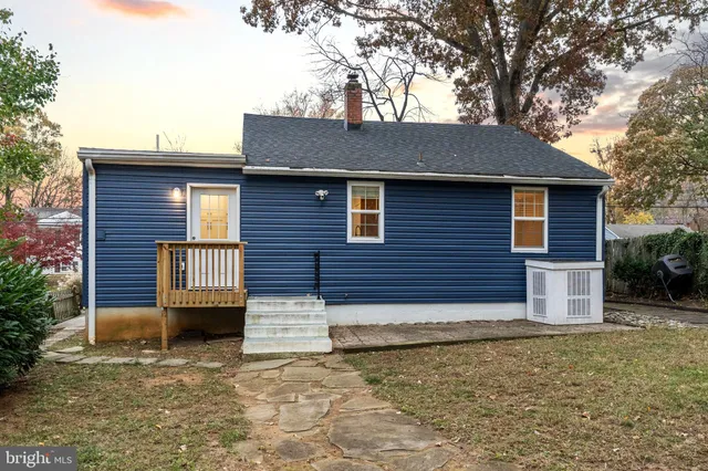$3,000 | 75 Silopanna Road, Annapolis, MD 21403