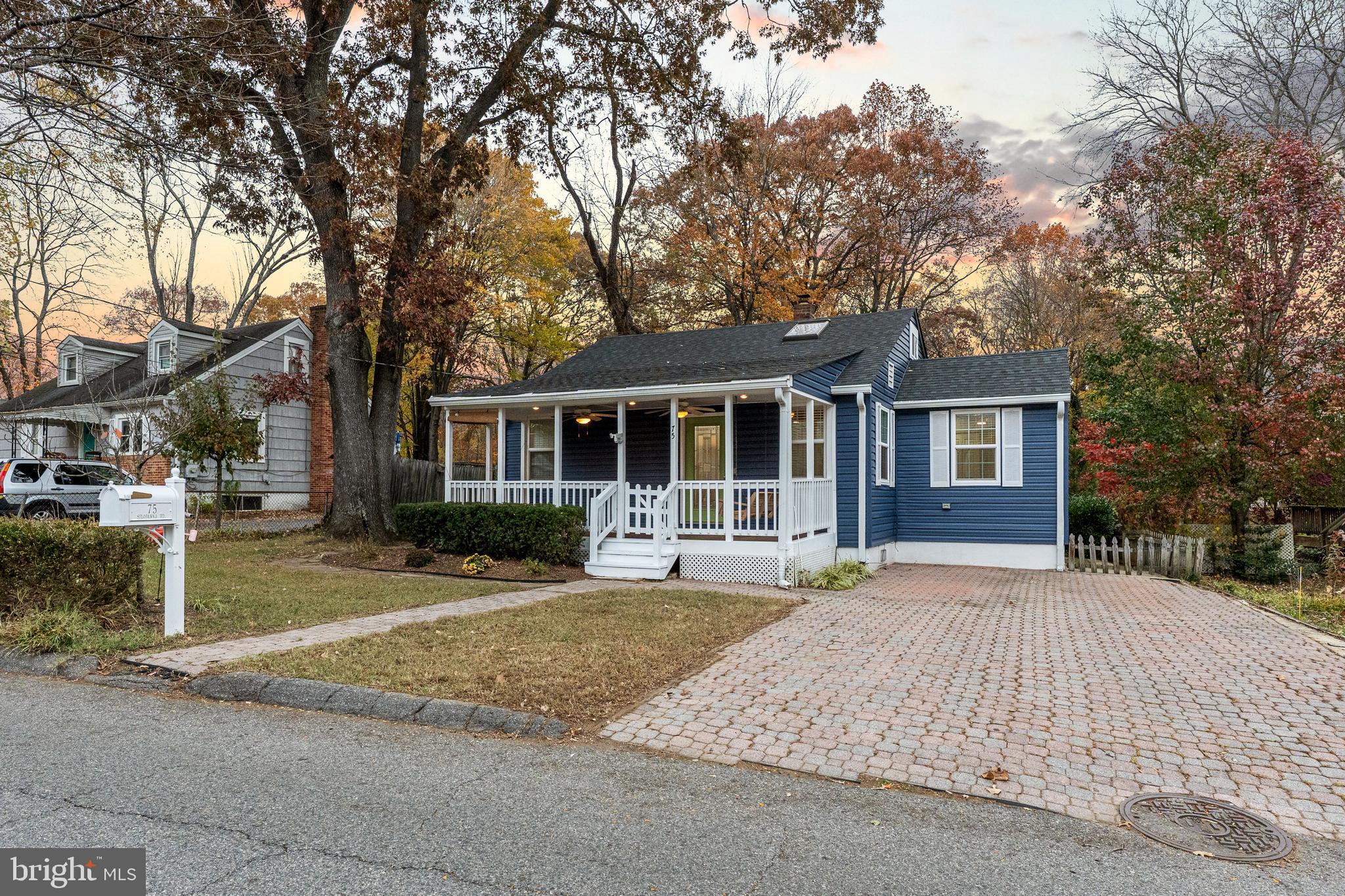 75 Silopanna Road Annapolis, MD 21403 - Photo 2 of 33 front view of a house with a patio