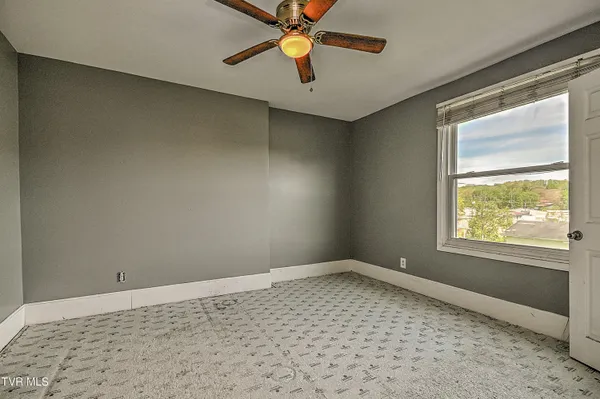 $299,900 | 629 Branch Street, Kingsport, TN 37660