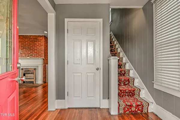 $299,900 | 629 Branch Street, Kingsport, TN 37660
